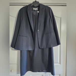 Jones Studio Black Blazer and Dress Set